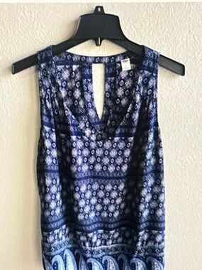 Old Navy Blue Patterned Sleeveless Keyhole Tank